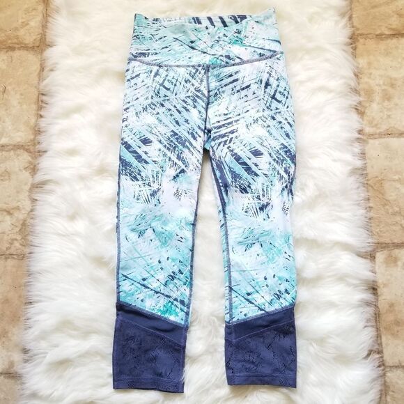 Fila Sport Printed Mesh Crop Leggings Small - Picture 1 of 11